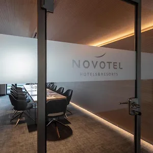 novotel-duesseldorf-airport.topcolognehotels.com/