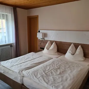 Pension Zum Grünen Wald ** Feuchtwangen